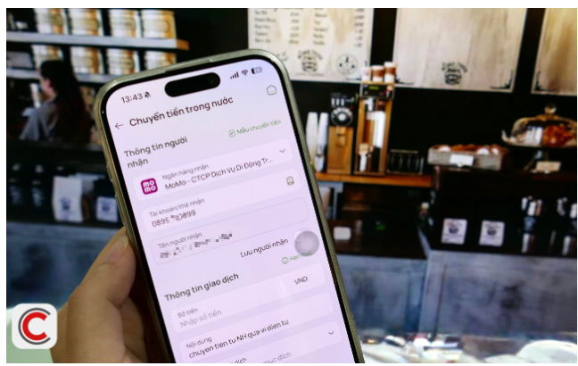 Người dùng ví điện tử có thể nhận tiền từ ngân hàng qua số điện thoại