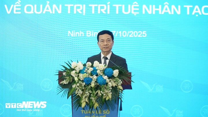 Bộ trưởng Nguyễn Mạnh Hùng: AI đi trong 'hành lang hẹp' để phục vụ con người