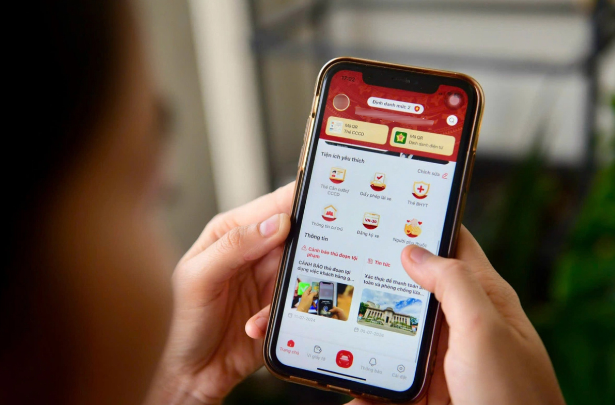 Sổ đỏ sắp được tích hợp trên VNeID, người dân cần biết những điều quan trọng sau