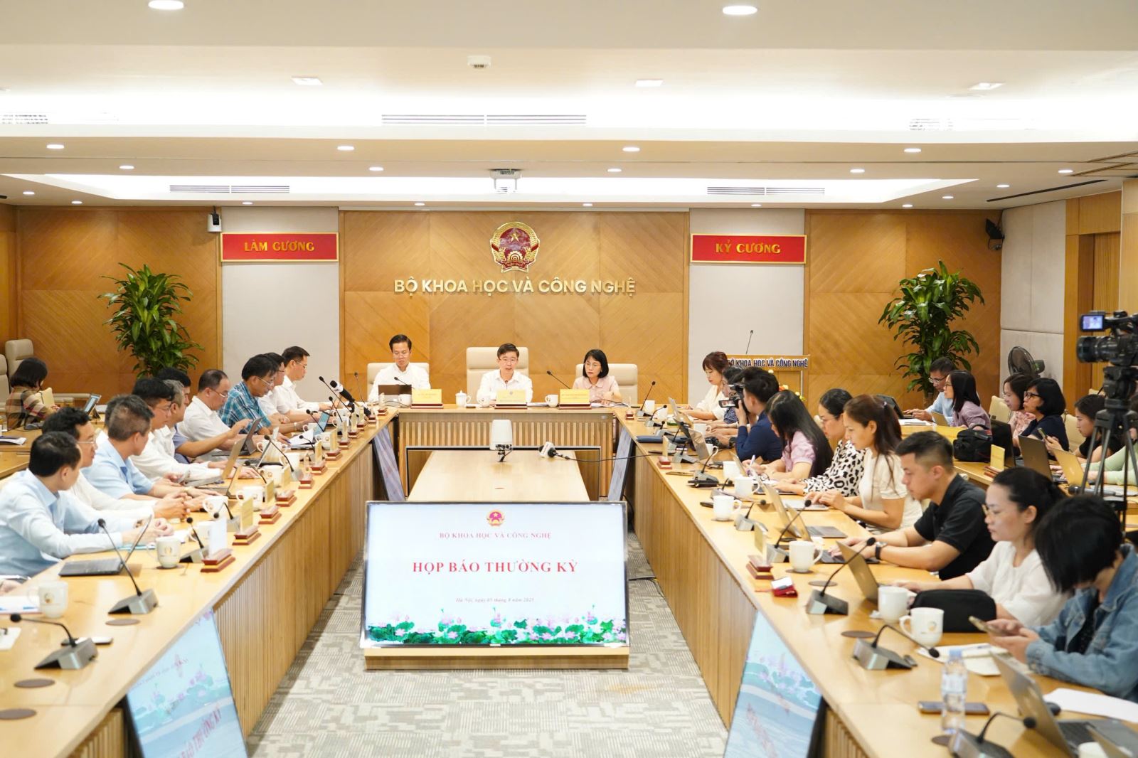 Hạ tầng số phục vụ cho dịch vụ công trực tuyến vẫn còn thiếu