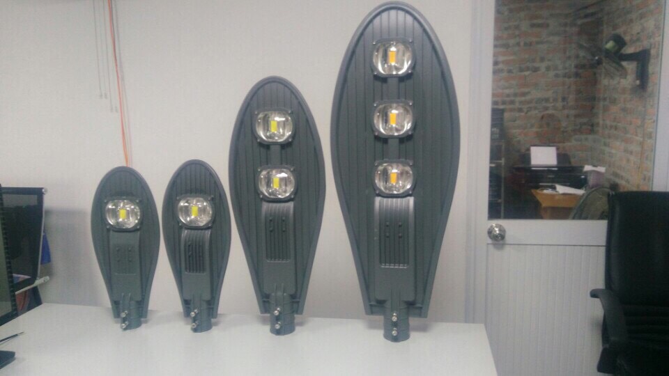 Đèn led đường phố cob Usan 30-50-60-90-100-120-150-200-250W