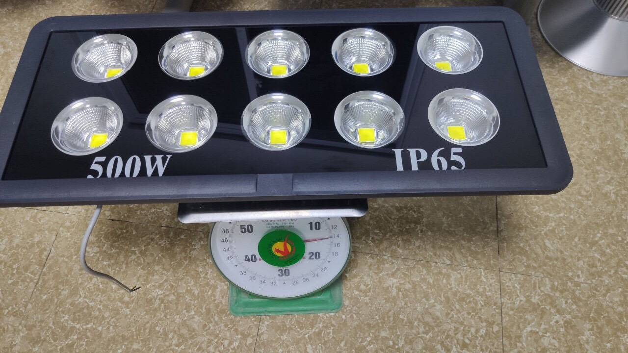 Đèn led pha chiếu xa 50-100-150-200-300-400-500W