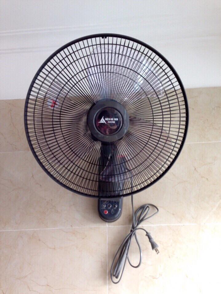 Quạt treo tường điều khiển từ xa TĐK-400
