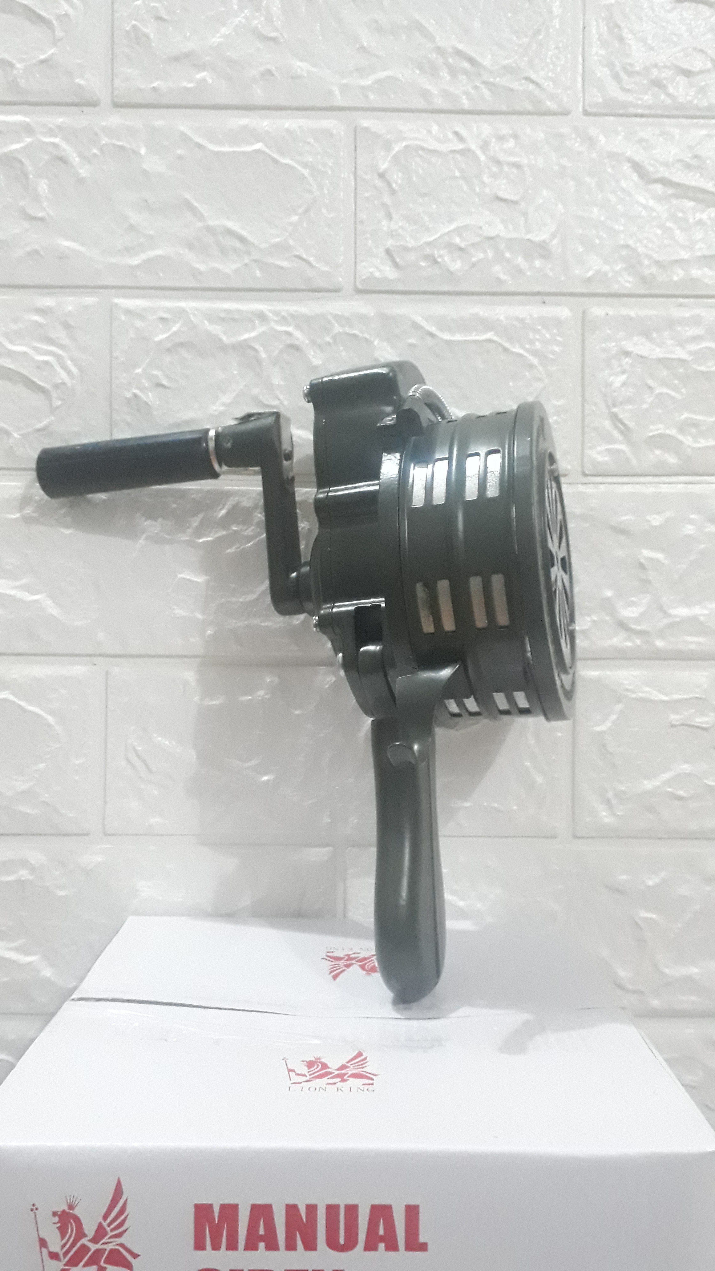 Còi báo động quay tay LK-100