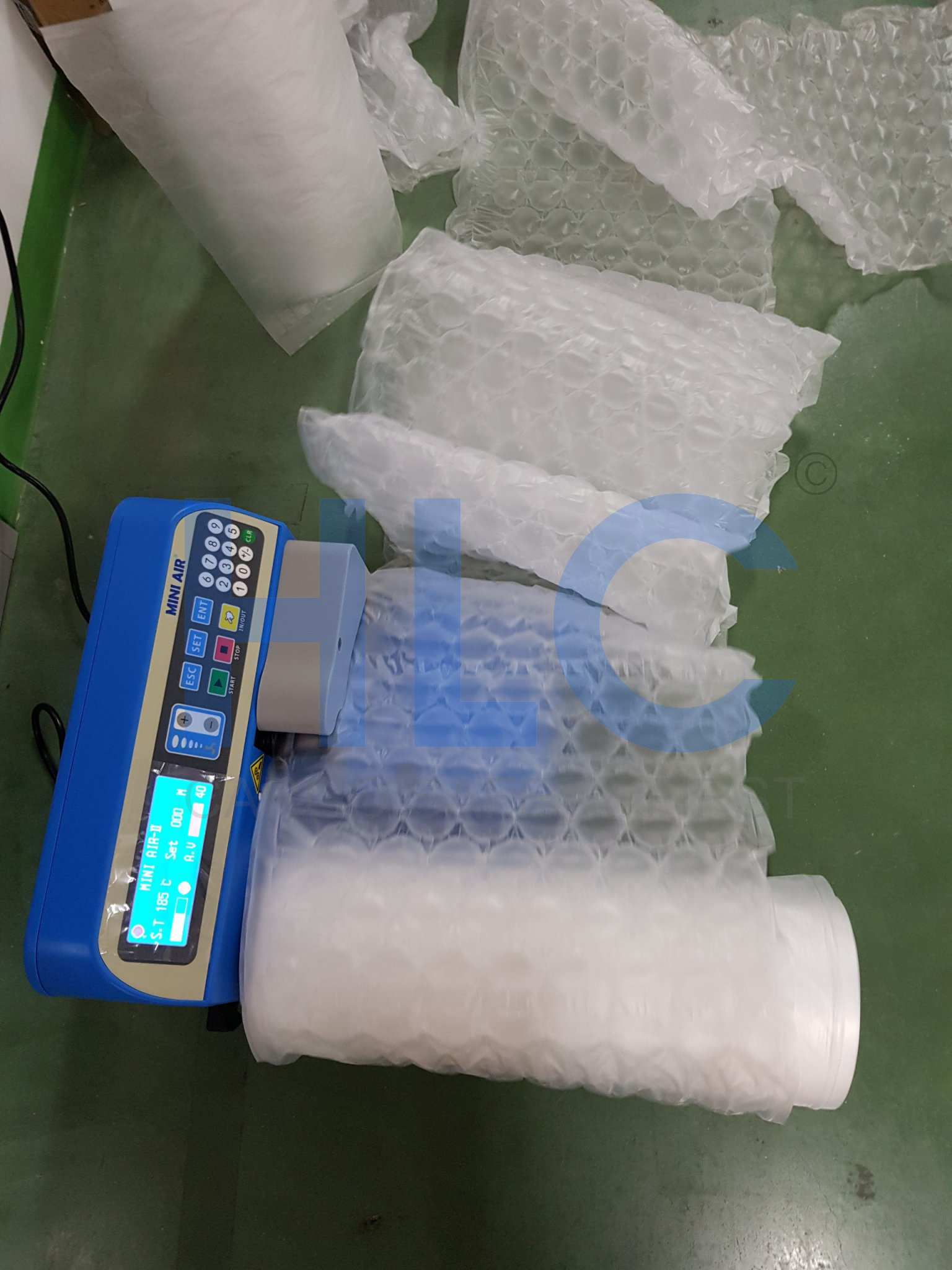 Máy thổi túi đệm khí chèn lót trong thùng carton AMS