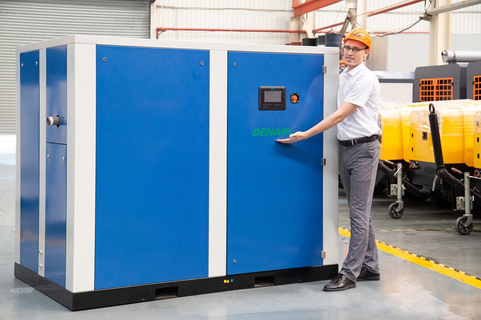 Máy nén khí trục vít có dầu Denair công suất 5.5- 400 Kw