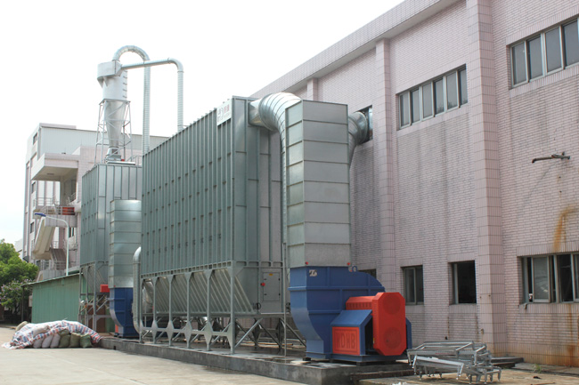 Chế biến gỗ quán tính xung loại túi thu bụi MGC