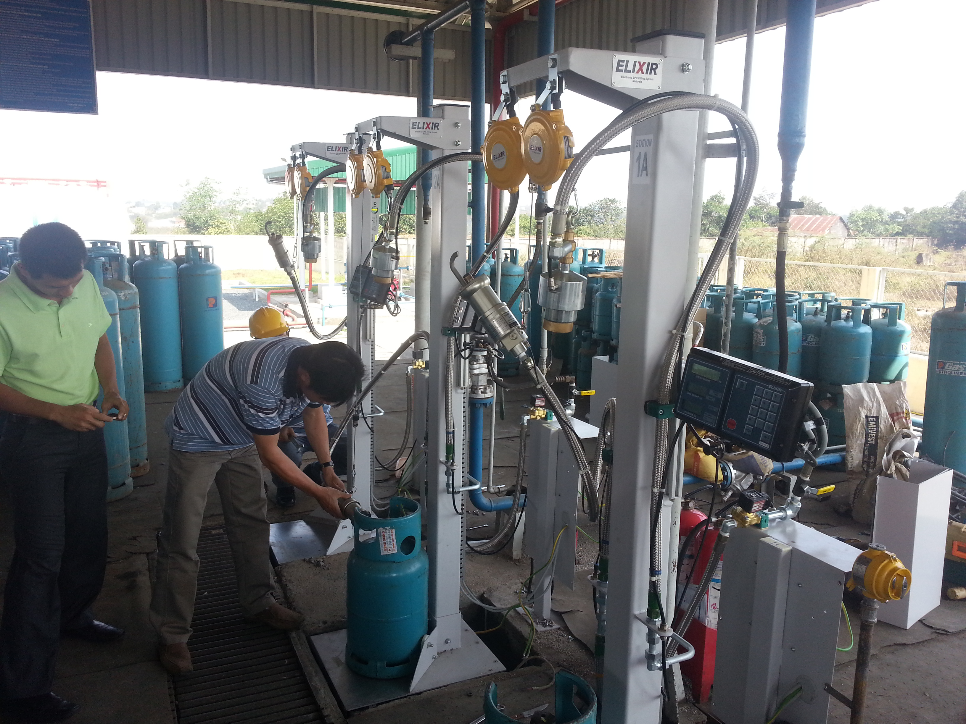 Máy nạp gas (LPG) Kosel loại EK670 C2