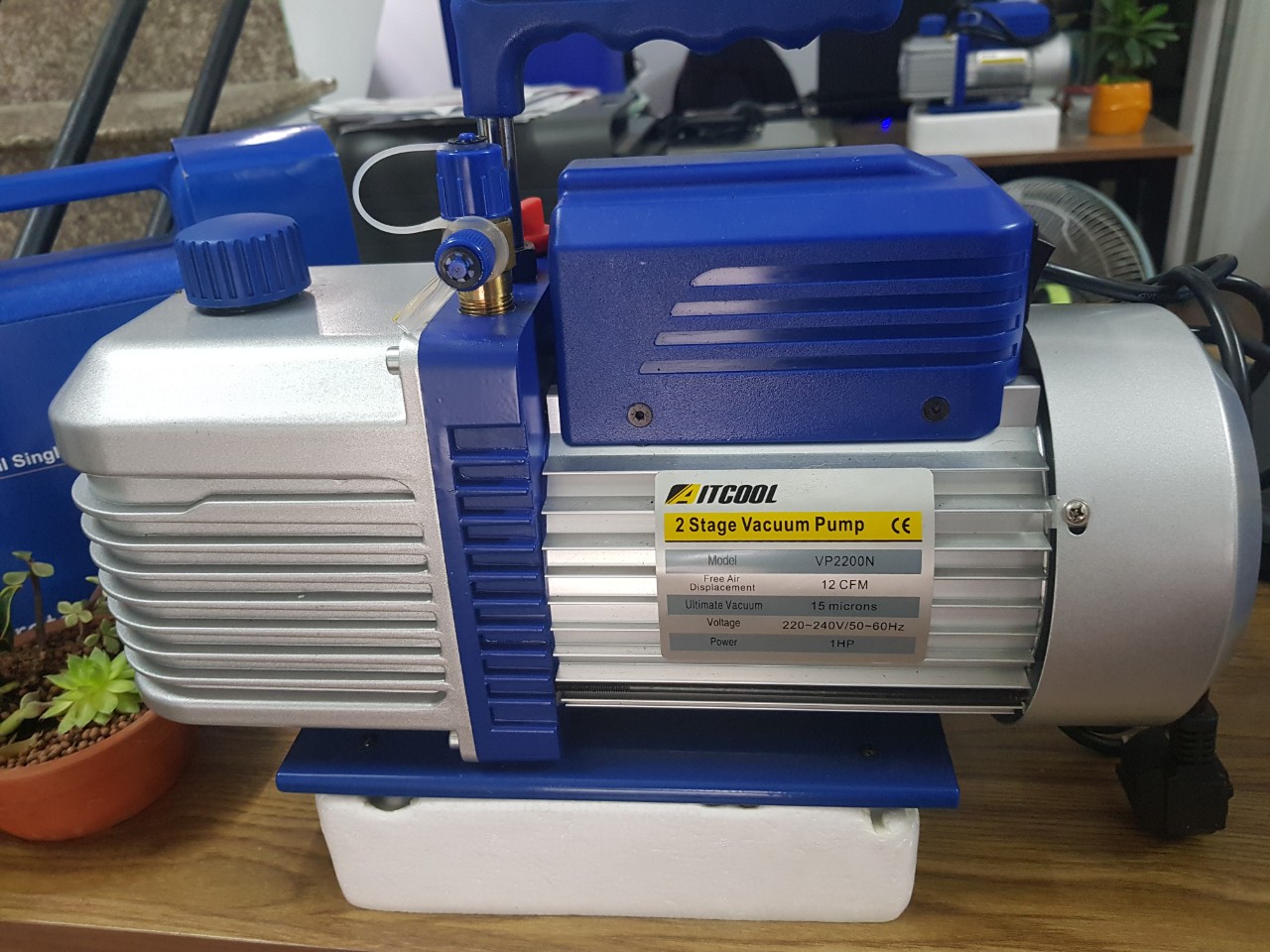 Máy bơm chân không 2 cấp AITCOOL VP2200N