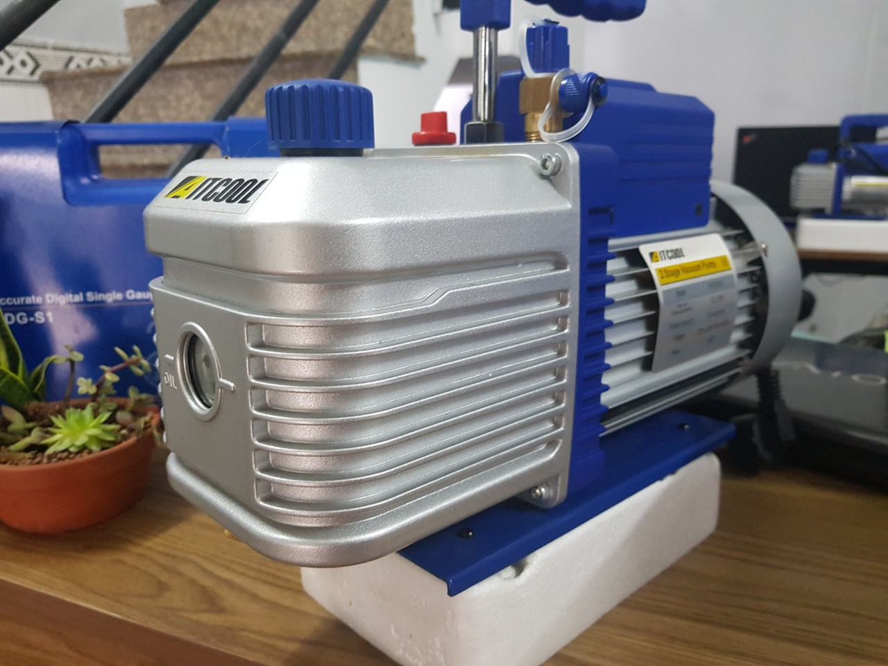 Máy bơm chân không 2 cấp AITCOOL VP2200N