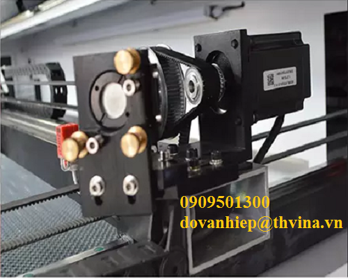 Máy cắt khắc CNC laser CO2 model AKC-1610T