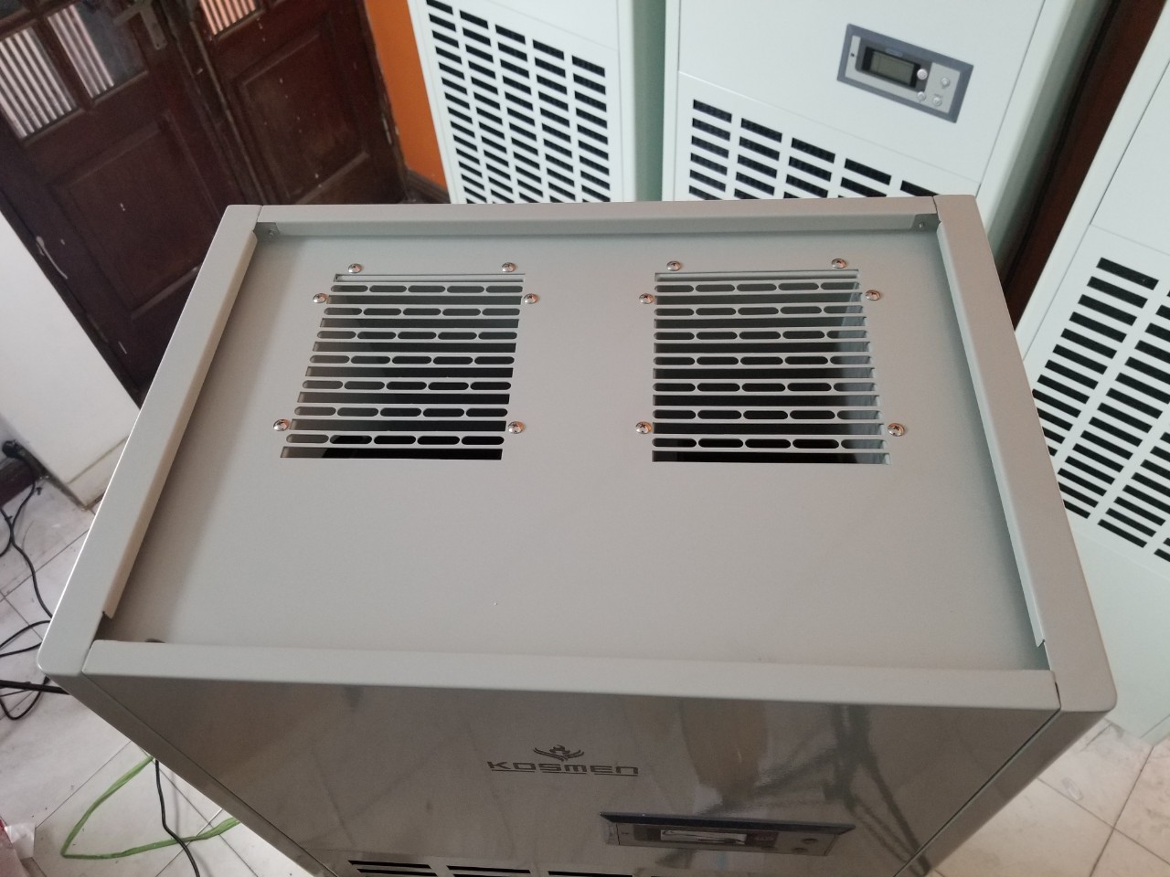 Máy hút ẩm Kosmen KM180S