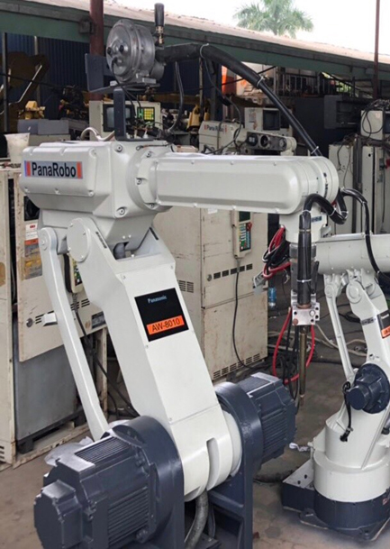 Robot hàn Panasonic AW-8010