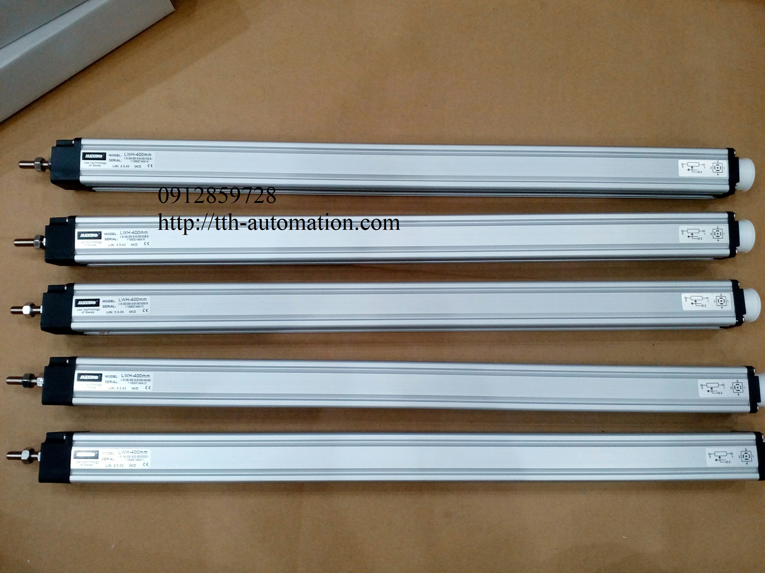 Thước điện trở LWH-400, xuất xứ Trung Quốc
