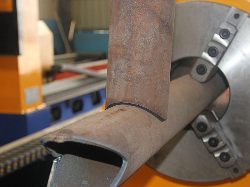 Máy cắt CNC ống pipe master 400