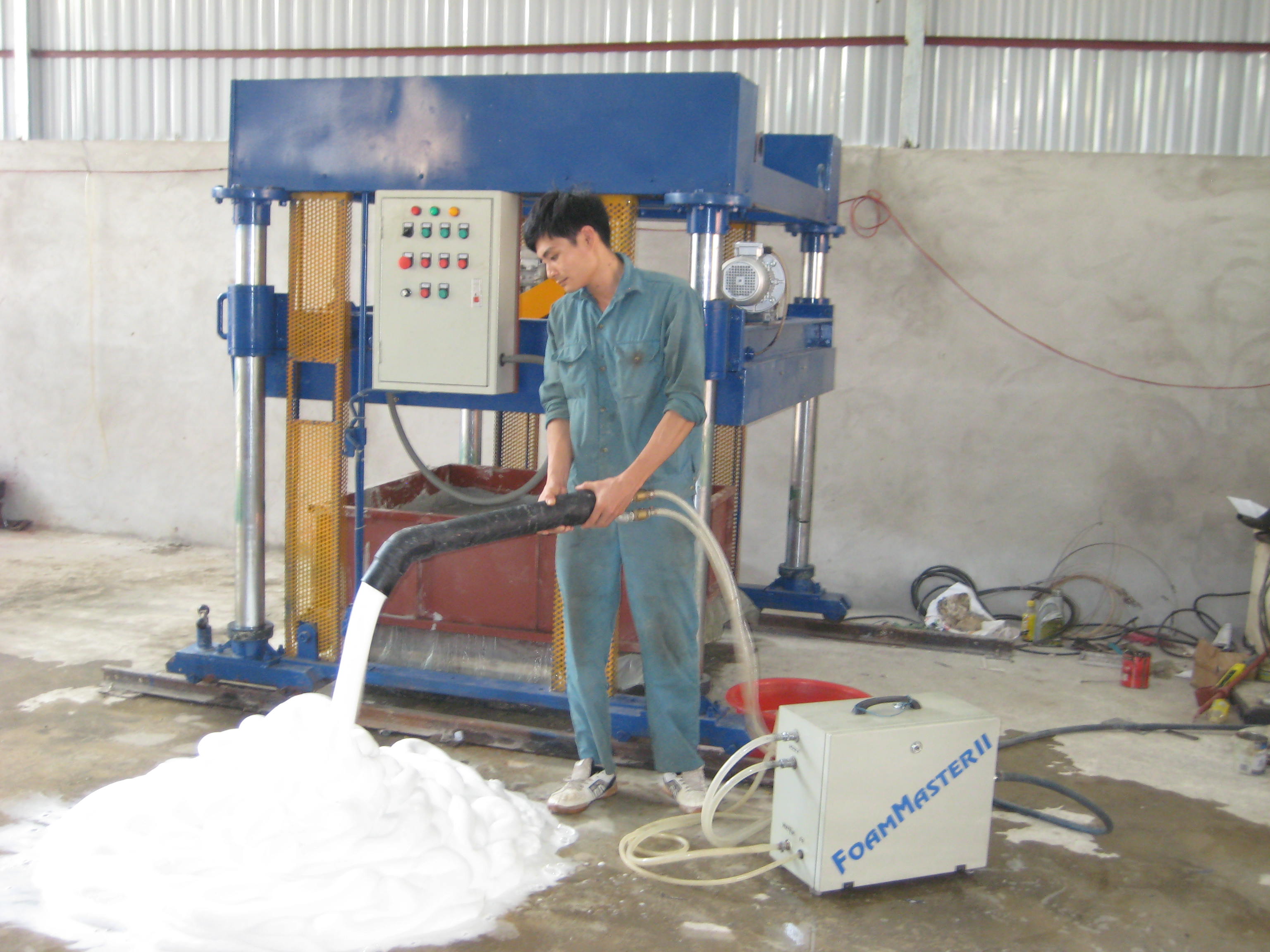 Máy tạo bọt bê tông nhẹ FoamMaster