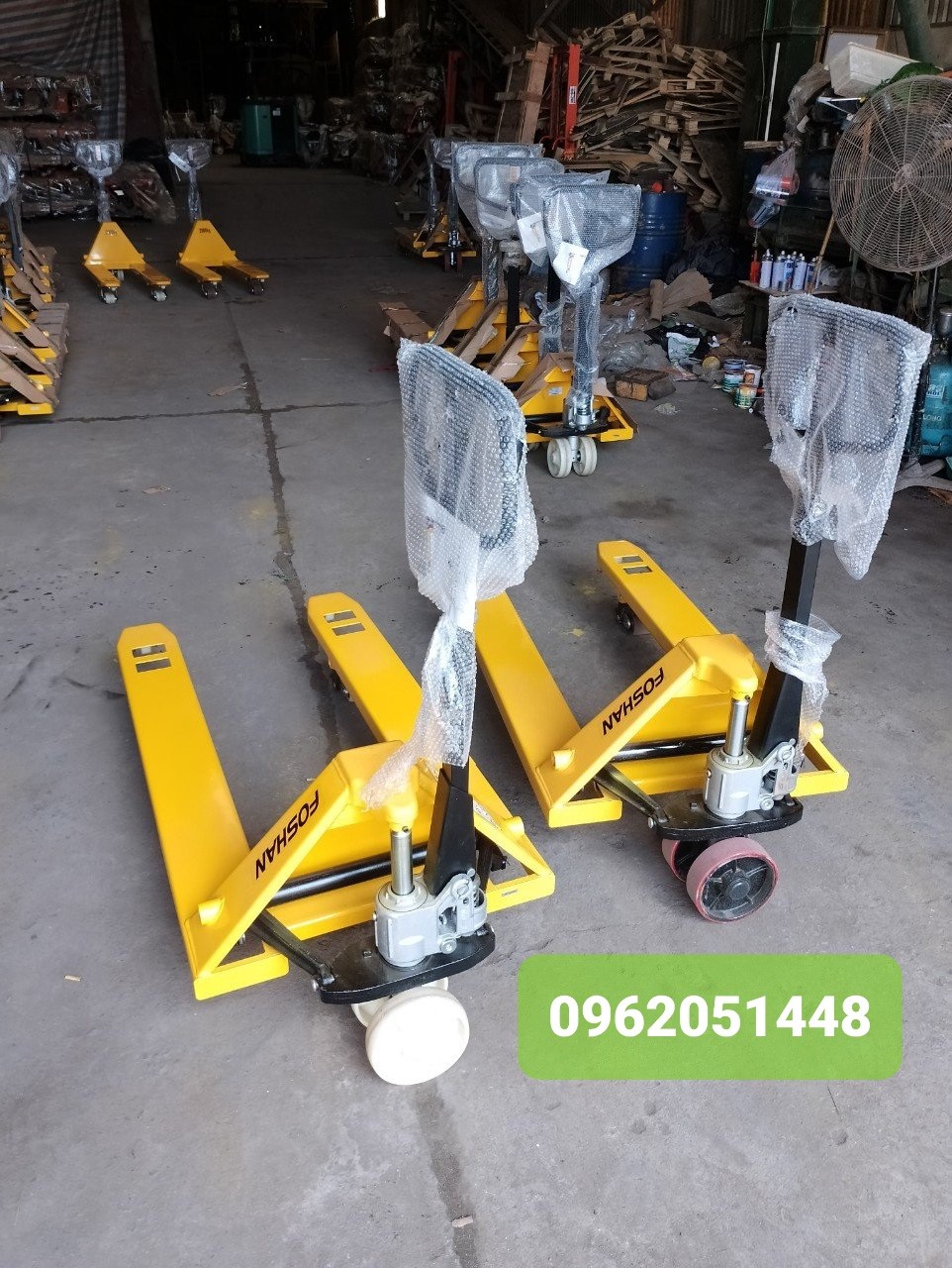 Xe nâng tay 2000kg giá rẻ nhất