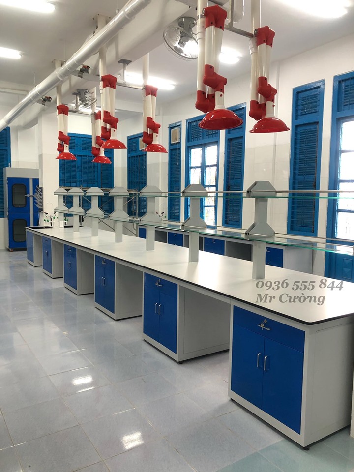 Bàn thí nghiệm hóa lý Lâm Nguyễn