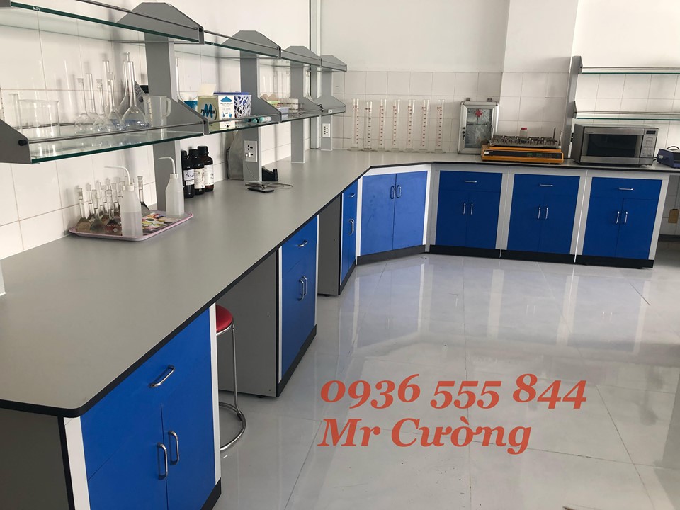 Bàn thí nghiệm áp tường cho phòng hóa lý