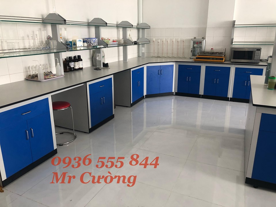 Bàn thí nghiệm áp tường cho phòng hóa lý