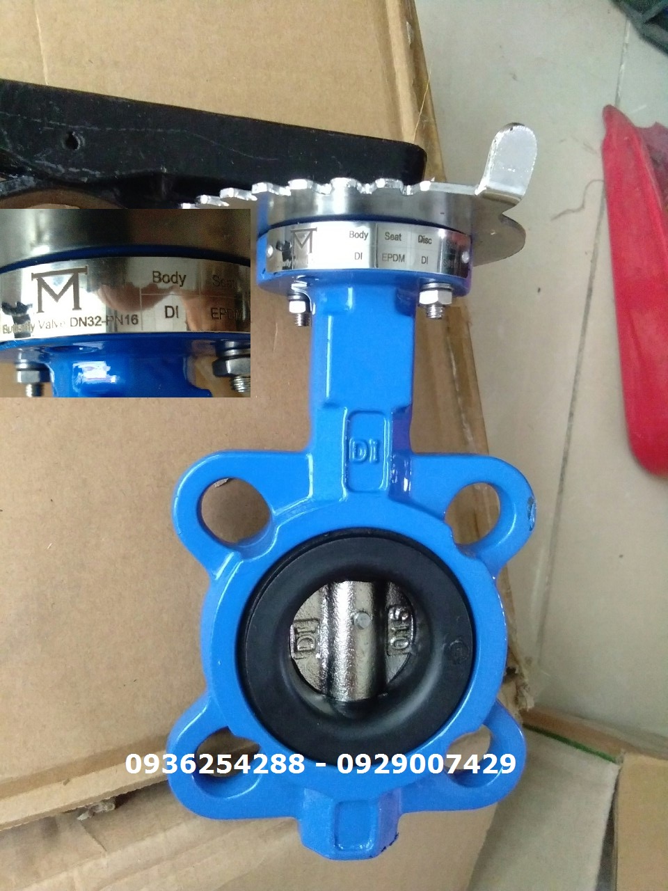 Van bướm DN32 tay gạt