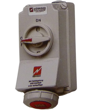 Ổ cắm có khóa liên động loại kín nước (IP 67)