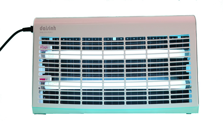 Đèn diệt côn trùng keo dính hãng Đại Sinh mã DS-D152G