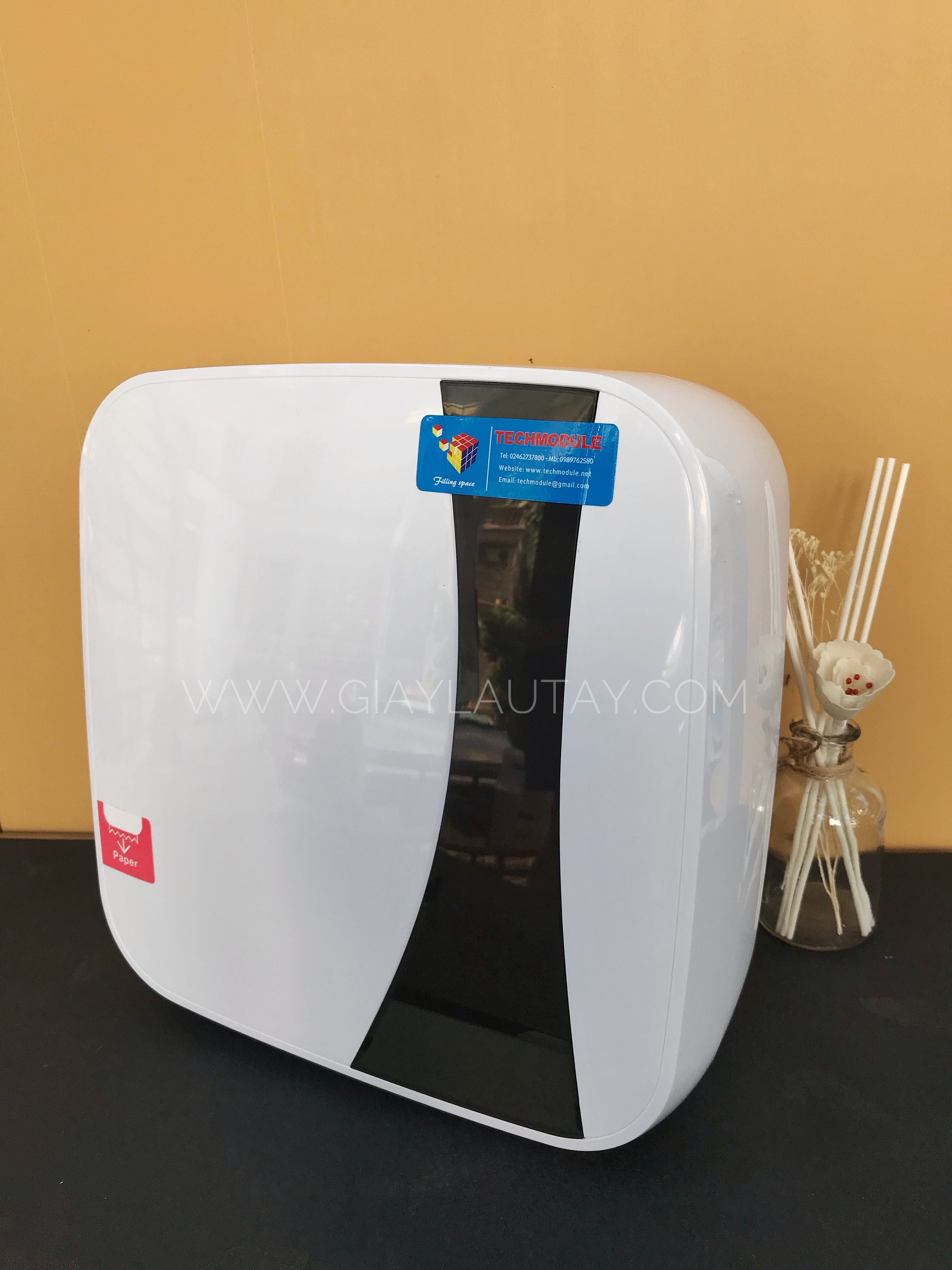 Hộp đựng giấy lau tay hãng Saraya Nhật Bản mã PHG-400