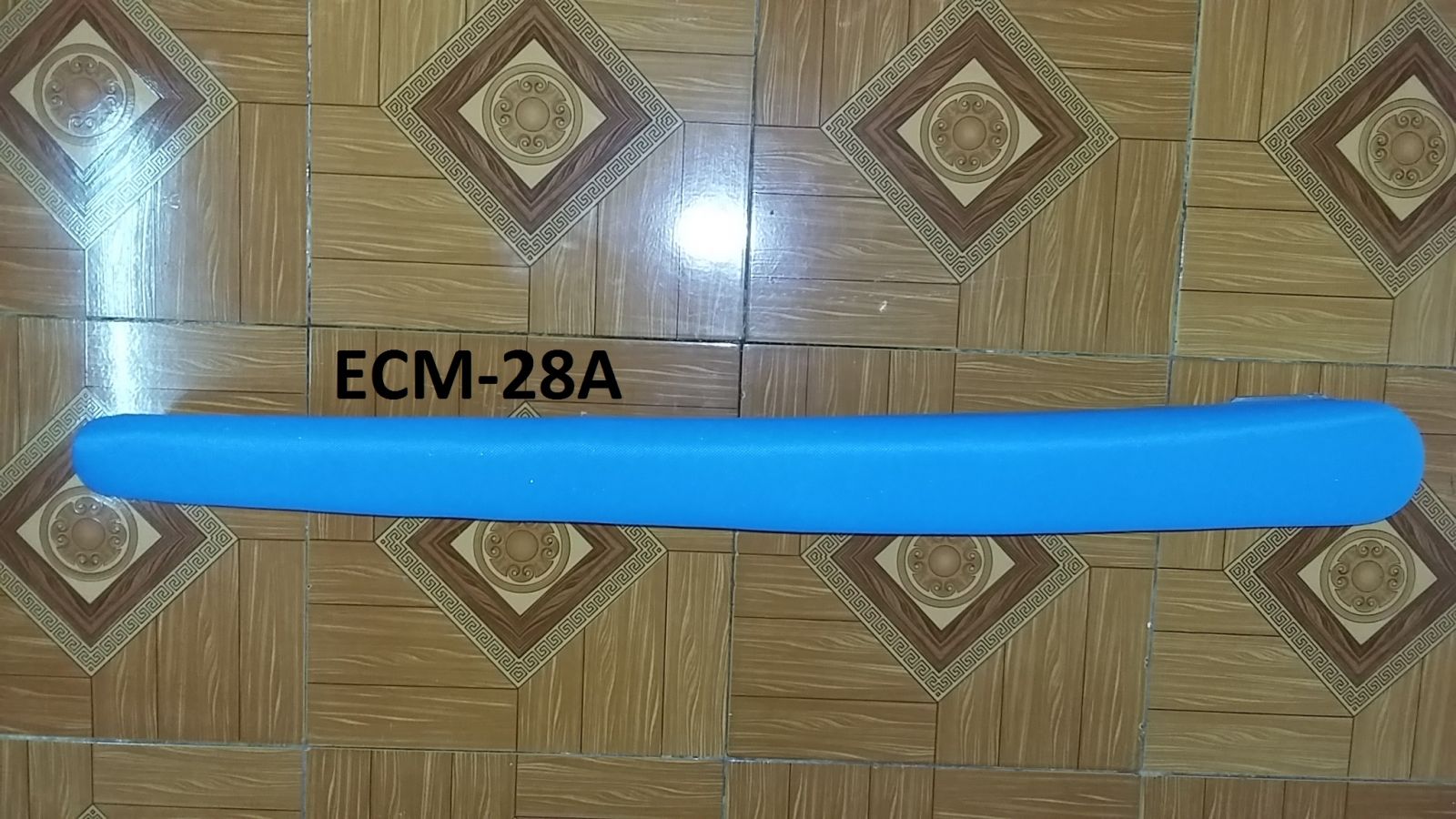 Tay gối ủi sườn quần ECM