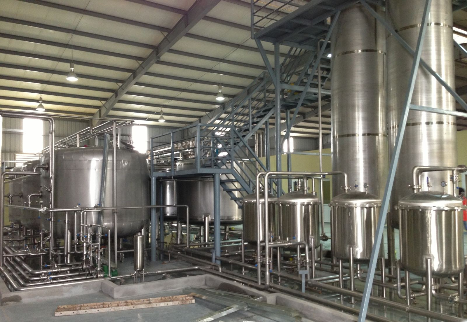 Tháp chưng cất cồn thực phẩm