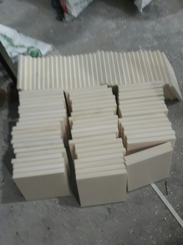 Bán lẻ, cắt lẻ nhựa POM tấm giá rẻ.