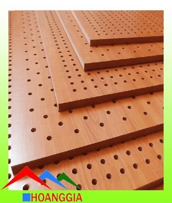 Gỗ tiêu âm đục lỗ