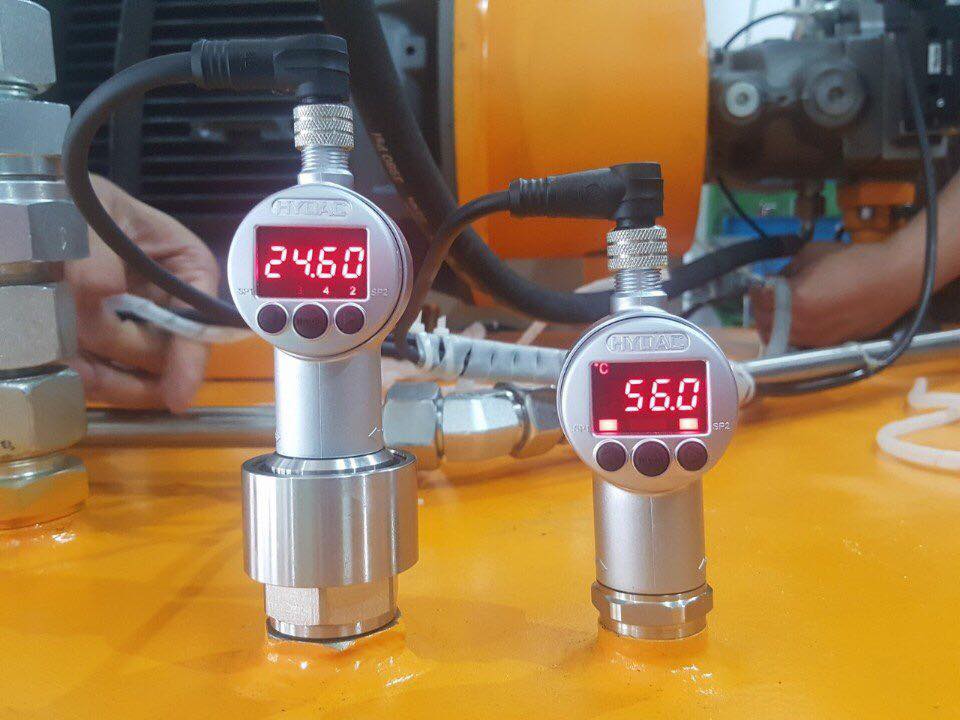 Cảm biến nhiệt độ và cảm biến mức Hydac
