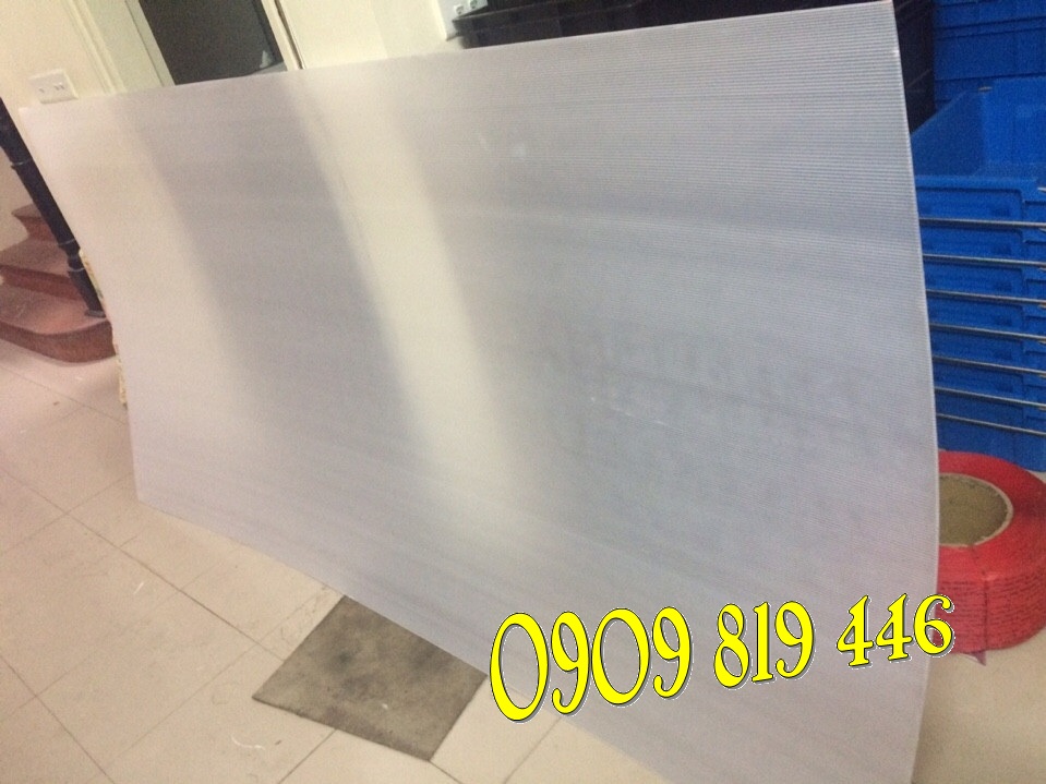 Thùng nhựa Danpla 4mm