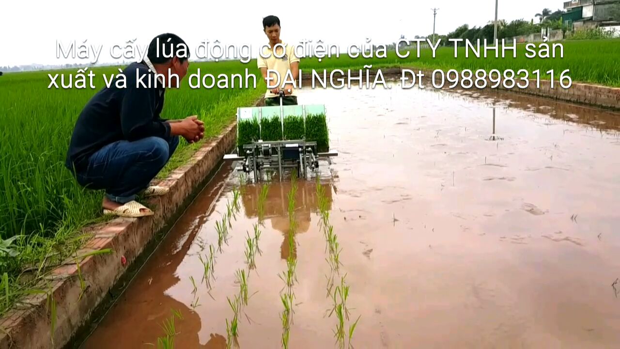 Máy cấy lúa sử dụng động cơ điện loại 6 hàng cấy - 6H- ĐC18