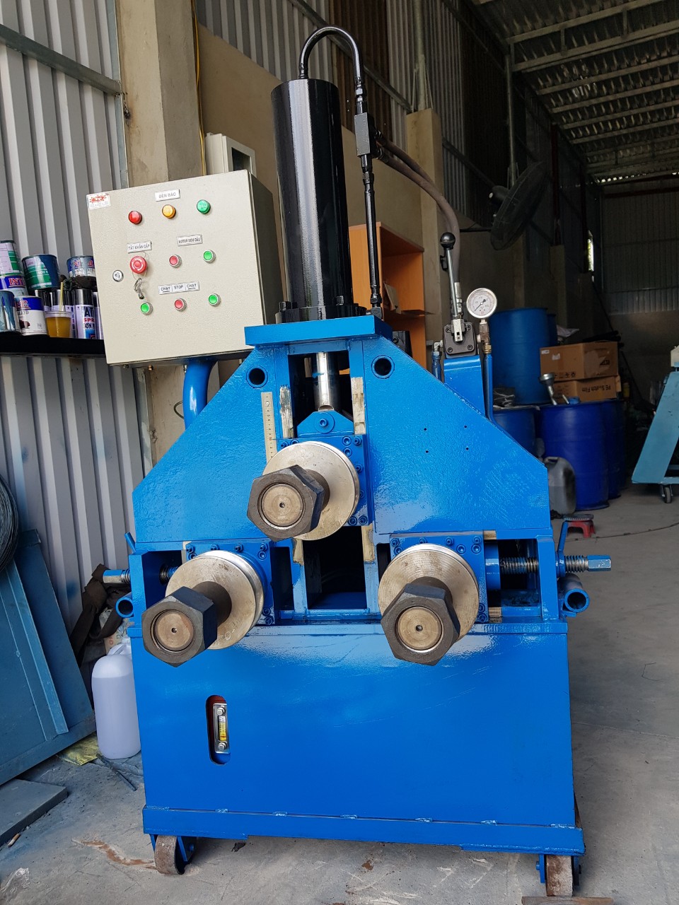 Máy uốn ống thủy lực 5HP 3 pha