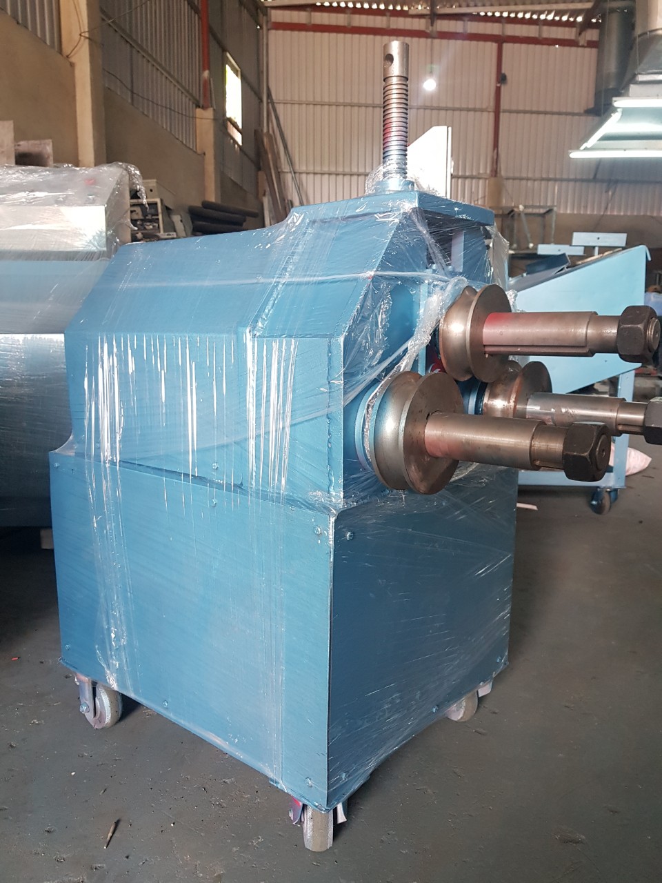 Máy uốn ống 3 trục dạng máy cơ
