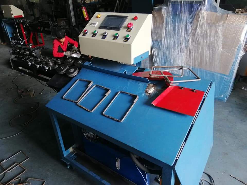 Máy bẻ đai sắt tích hợp bẻ đai siêu chuẩn