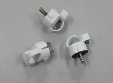Phích cắm điện Dosel DP2104