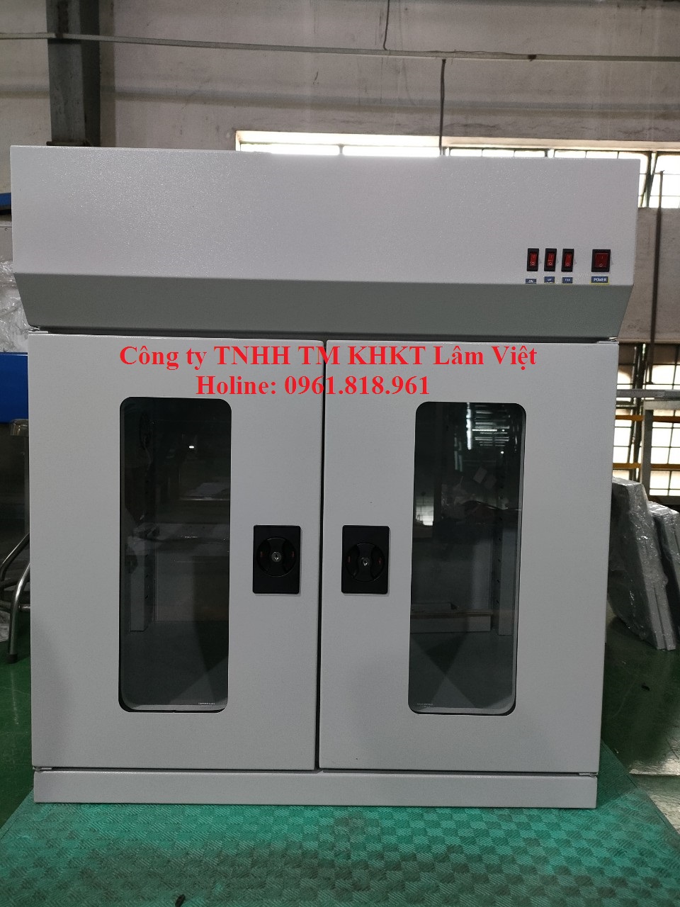 Tủ điều khiển ẩm chứa kính hiển vi