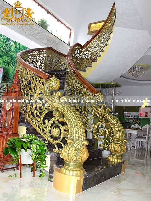 Cầu thang nhôm đúc