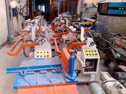 Máy làm mộng mang cá 1 mũi tự động