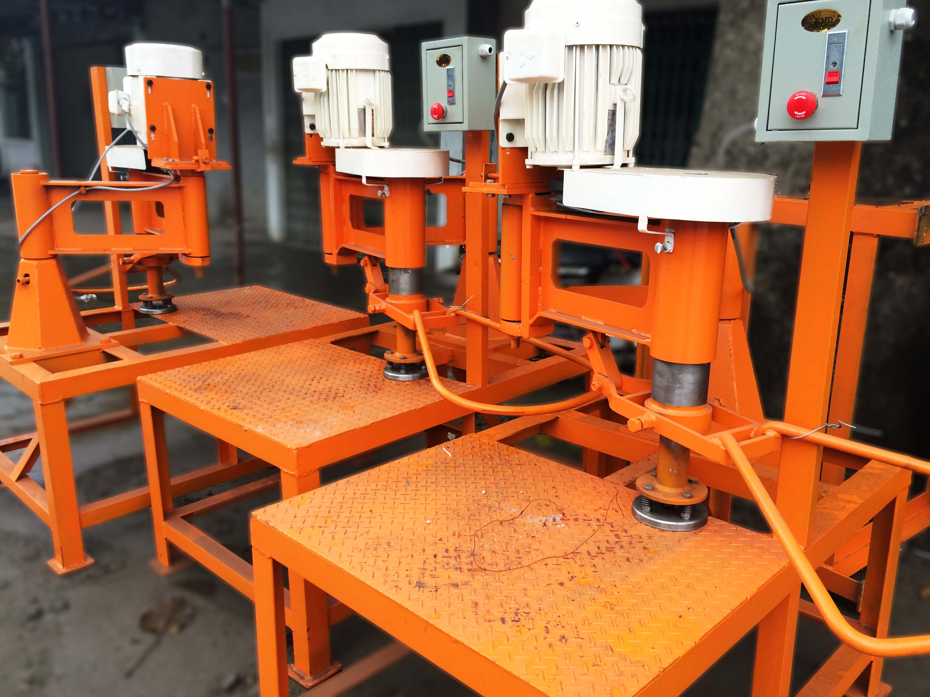 Máy mài PLC tự động 04 đầu